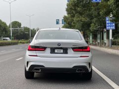 BMW 3 Series 320Li M Sport Package - ფოტო 11