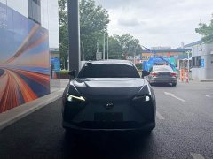 Lexus RZ 450e AWD Luxury Edition - ფოტო 2