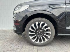 Lincoln Navigator 2024 3.5T Long Wheelbase Presidential Edition - ფოტო 4