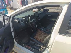 Toyota Corolla 1.8L CVT Luxury - ფოტო 9