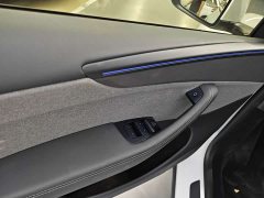 Tesla Model Y Rear-Wheel Drive - ფოტო 11