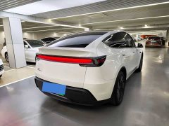 Tesla Model Y Rear-Wheel Drive - ფოტო 14