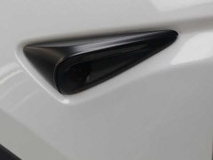 Tesla Model Y Rear-Wheel Drive - ფოტო 15