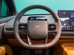 Li Auto i6 Four-Wheel Drive Standard Edition - ფოტო 15