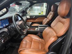 Lincoln Navigator 2020 3.5T Long Wheelbase Presidential Edition - ფოტო 4