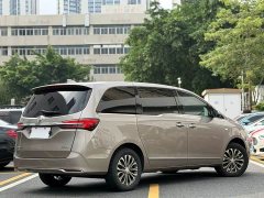 Buick GL8 Land Executive Cabin 652T Luxury - ფოტო 3