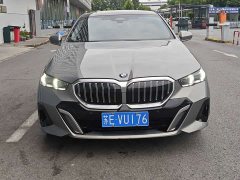 BMW 5 Series 530Li Premier M Sport Package - ფოტო 2