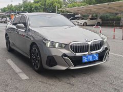 BMW 5 Series 530Li Premier M Sport Package - ფოტო 3