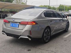 BMW 5 Series 530Li Premier M Sport Package - ფოტო 4