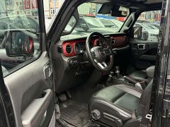 Jeep Gladiator 2023 3.6L Overland - ფოტო 12
