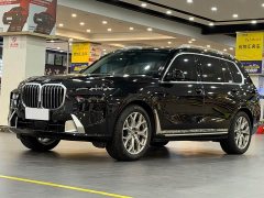 BMW X7 xDrive40i Premier Luxury Package - ფოტო 1