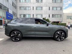 Volvo XC70 Plug-in Hybrid 2026 All-Wheel Drive Extended Range Ultra - ფოტო 5