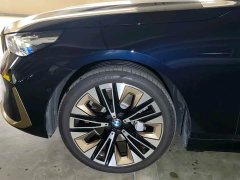 BMW 5 Series 530Li Luxury Edition Premium Package - ფოტო 3