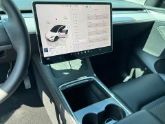 Tesla Model Y Rear-Wheel Drive - ფოტო 14