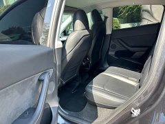 Tesla Model Y Rear-Wheel Drive - ფოტო 19