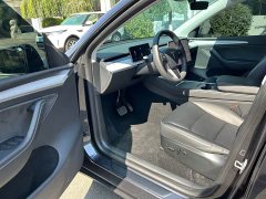 Tesla Model Y Rear-Wheel Drive - ფოტო 9