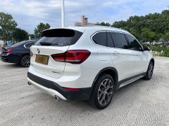 BMW X1 sDrive25Li Leading Edition - ფოტო 9