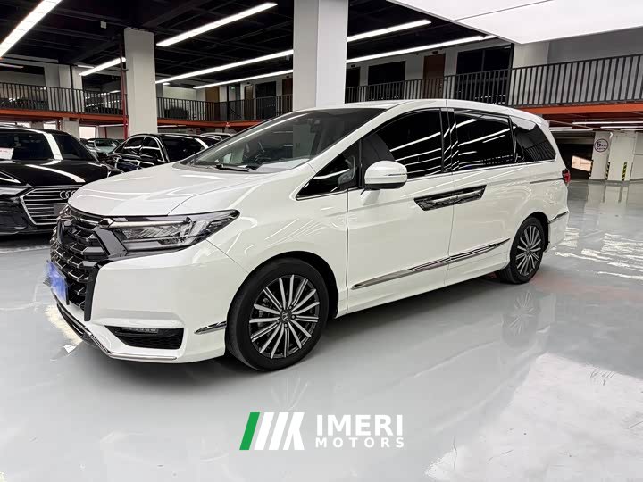 Honda Odyssey 2.0L e:HEV Luxury - ავტომობილი ჩინეთიდან