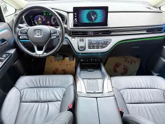 Honda Odyssey 2.0L e:HEV Luxury - ფოტო 4