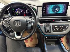 Honda Odyssey 2.0L e:HEV Luxury - ფოტო 5
