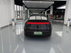 Tesla Model Y Rear-Wheel Drive - ფოტო 13