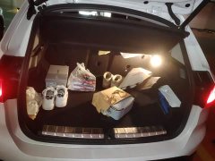 BMW X1 sDrive25Li Leading Edition - ფოტო 4