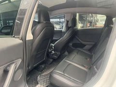 Tesla Model Y Rear-Wheel Drive - ფოტო 5