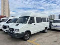 Iveco Daily 2021 2.5T A40 M1 Minibus 5-9 Seater Long Wheelbase Mid-roof Dual Wheels Side Sliding Door - ფოტო 2
