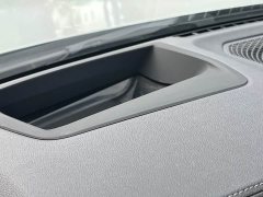 BMW 3 Series 330i M Sport Night Edition Package - ფოტო 10