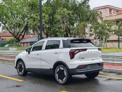 Geely Geometry E Firefly 401km Fluorescent - ფოტო 6