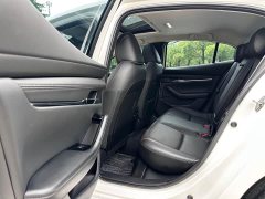 Mazda3 Axela 2.0L Automatic Premium Edition - ფოტო 12