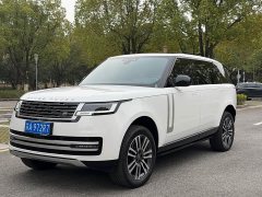 Land Rover Range Rover 3.0L V6 400PS Genesis Extended Wheelbase - ფოტო 1