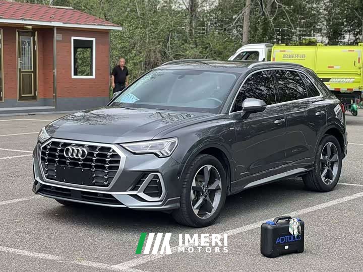 Audi Q3 35 TFSI Sport Dynamic Edition 1.4T