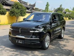 Lincoln Navigator 3.5T Presidential Edition - ფოტო 1