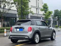 BMW MINI 1.5T COOPER Artist Five-Door - ფოტო 4