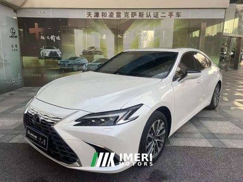 2025 Lexus ES 300h Premium Edition - ავტომობილი ჩინეთიდან