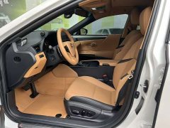 Lexus ES 300h Premium Edition - ფოტო 6