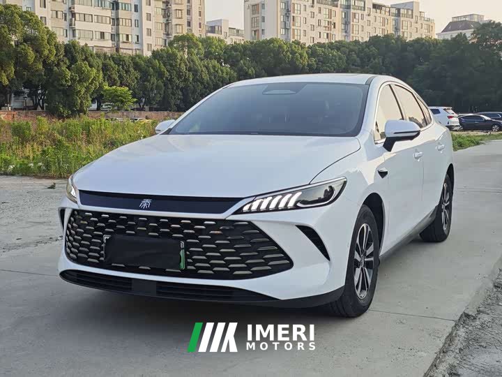 BYD Qin PLUS DM-i Smart Driving Edition 120KM Excellence