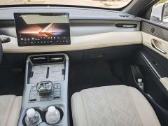 BYD Qin PLUS DM-i Smart Driving Edition 120KM Excellence - ფოტო 8