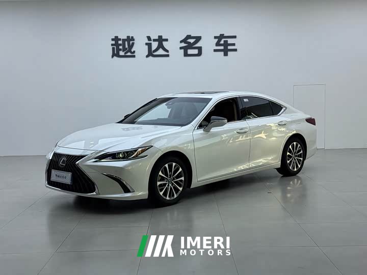 Lexus ES 200 Premium Edition - ავტომობილი ჩინეთიდან
