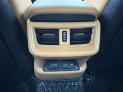 Lexus ES 200 Premium Edition - ფოტო 12