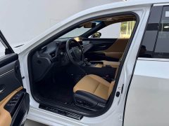 Lexus ES 200 Premium Edition - ფოტო 7