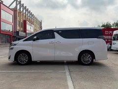 Toyota Vellfire Crown Twin Engine 2.5L HV Luxury Edition - ფოტო 3