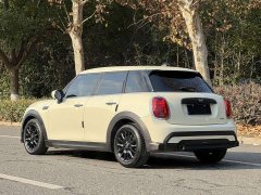 BMW MINI 2023 1.5T ONE 5-Door - ფოტო 17