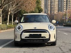 BMW MINI 2023 1.5T ONE 5-Door - ფოტო 2