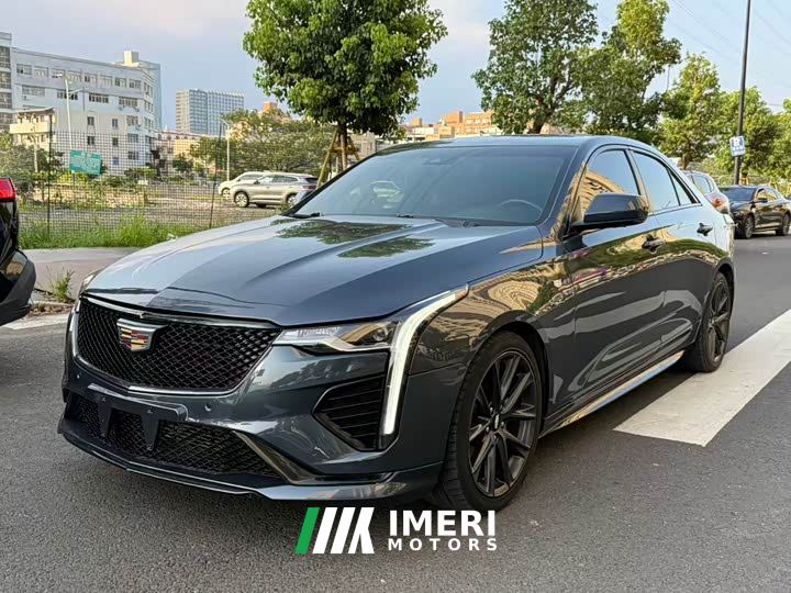 Cadillac CT4 28T Premium