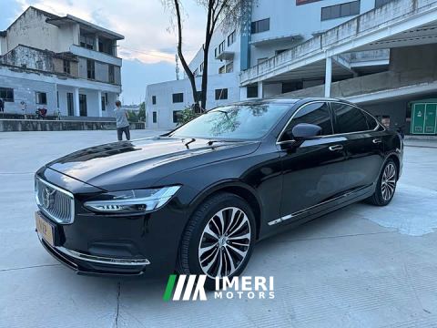 2024 Volvo S90 B5 Intelligent Luxury Edition