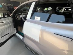 Volvo XC70 Plug-in Hybrid AWD Extended Range Plus - ფოტო 13