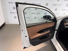 Volkswagen Sagitar S 1.5L Elite - ფოტო 15