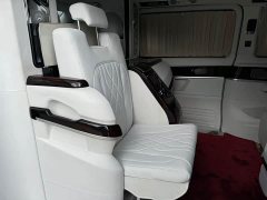 Mercedes-Benz V-Class 2021 V 260 L Long Wheelbase Luxury Edition - ფოტო 12